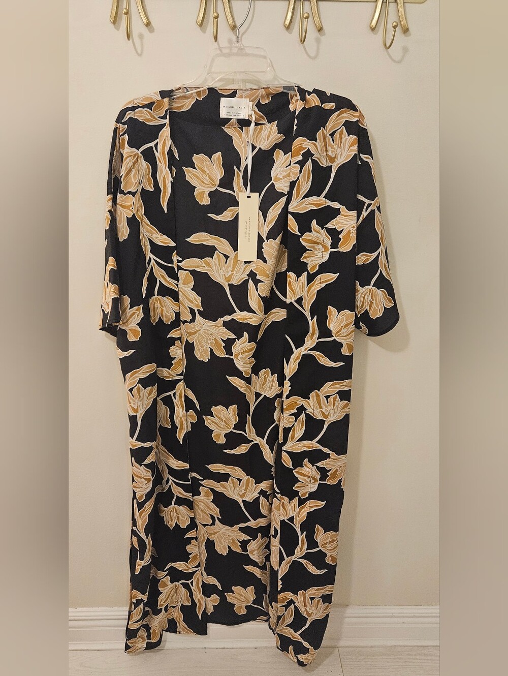 Sexy Robe With Belt in Black with Beige Floral Print